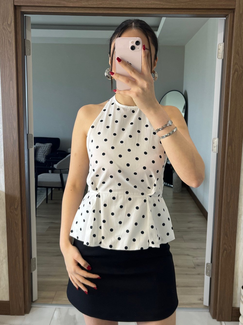Puantiyeli Boyundan Bağlama Detaylı Bluz Beyaz
