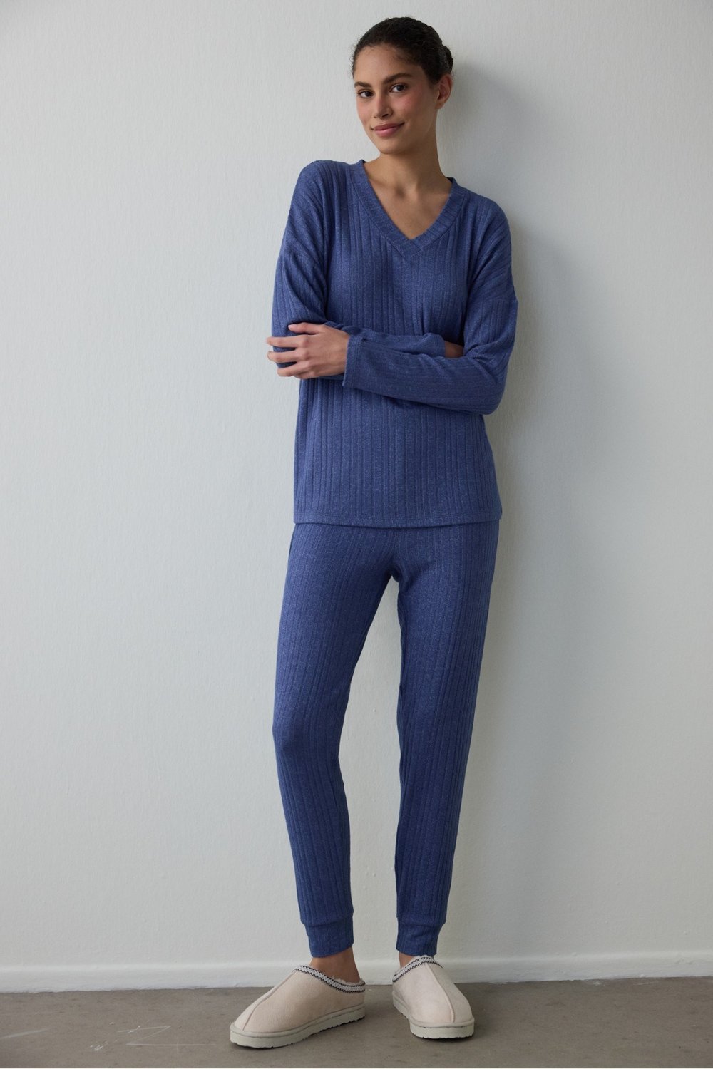 Lacivert Cozy V Yaka Uzun Kollu Termal Etkili Pijama Takımı