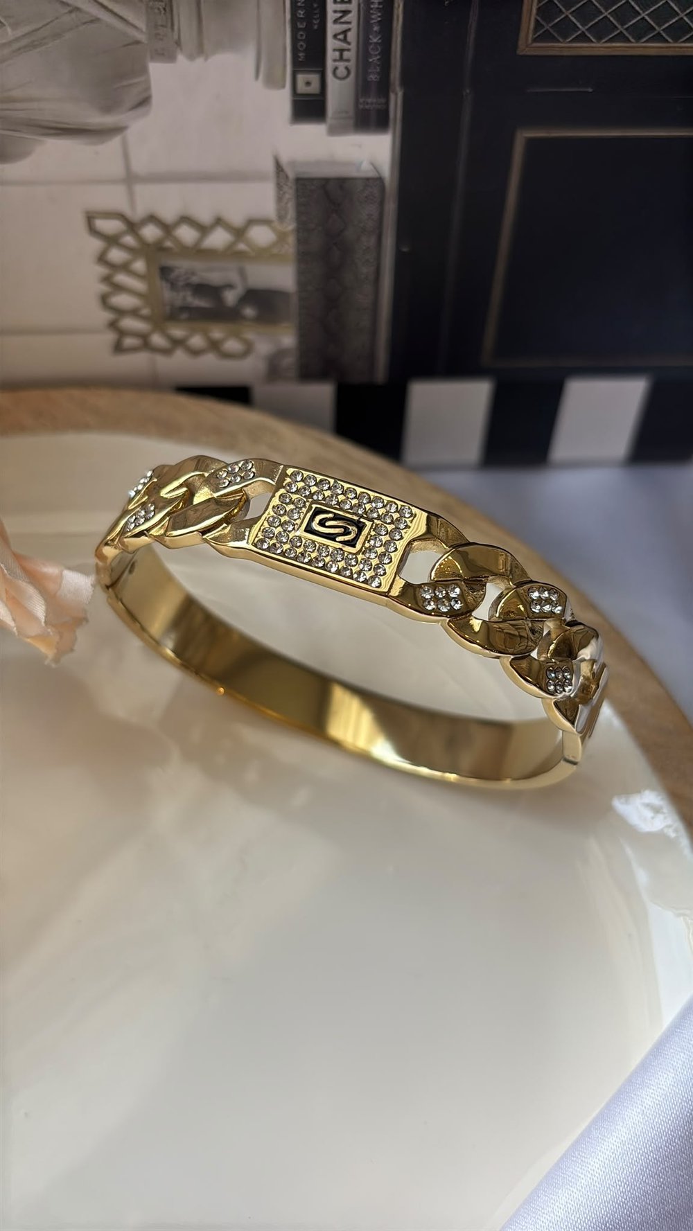 ÇELİK KELEPÇEÇELİK KELEPCE26-DMR-2030Celik Taki AccesoriesÇELİK KELEPÇE