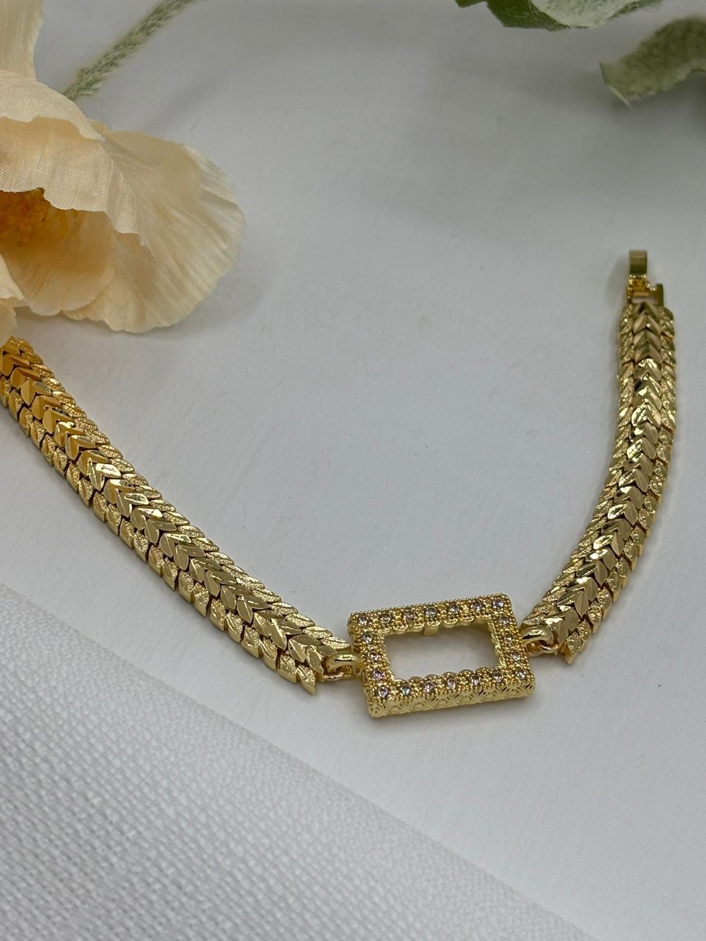 GOLD BİLEKLİKGOLD SERİSİ26-MRT-10004Celik Taki AccesoriesGOLD BİLEKLİK