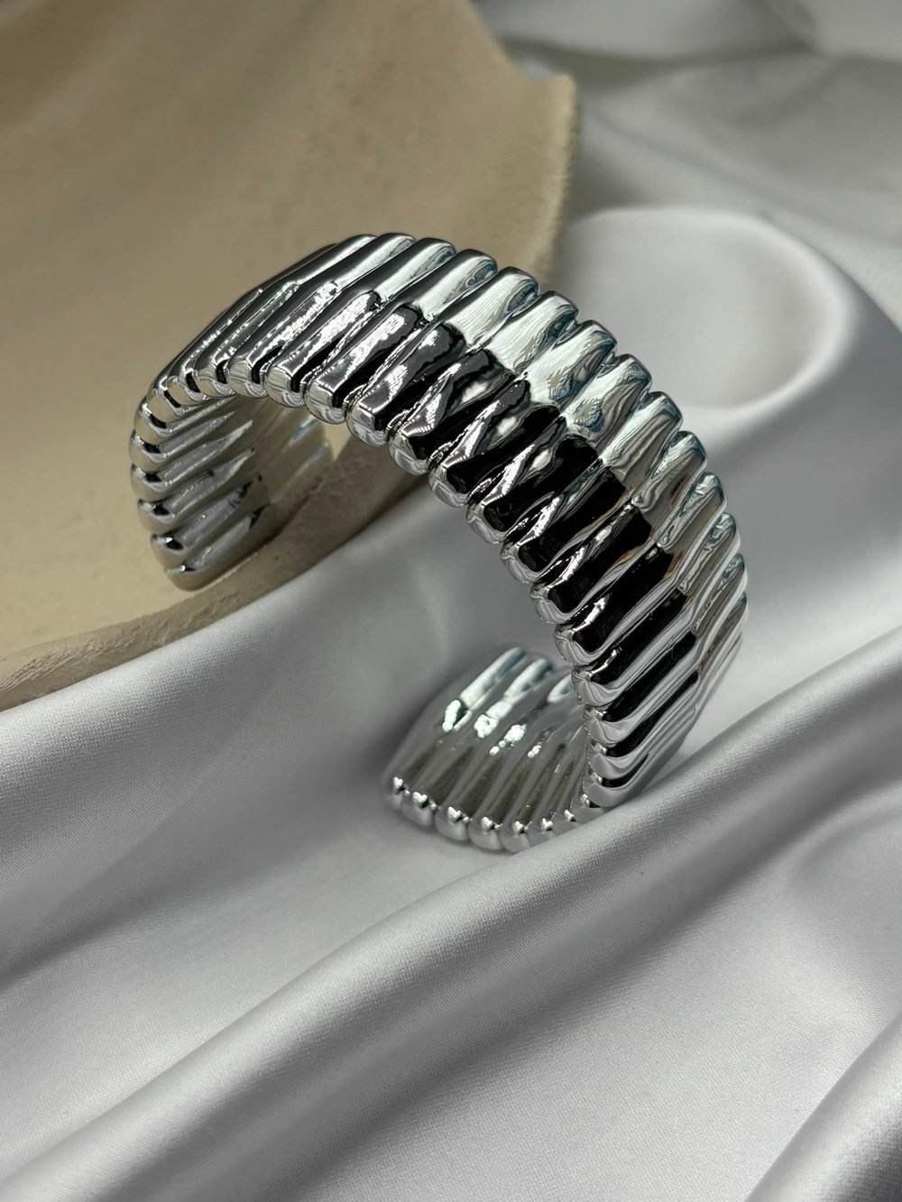 MİKA KELEPÇEKelepçe26-ARL-0035Celik Taki AccesoriesMİKA KELEPÇE