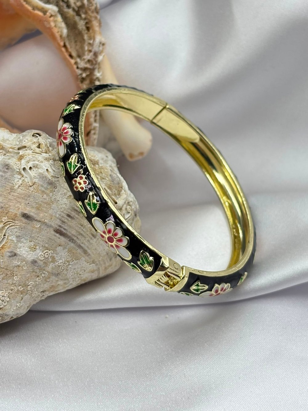 MİNELİ KELEPÇEKelepçe26-ERN-3008Celik Taki AccesoriesMİNELİ KELEPÇE