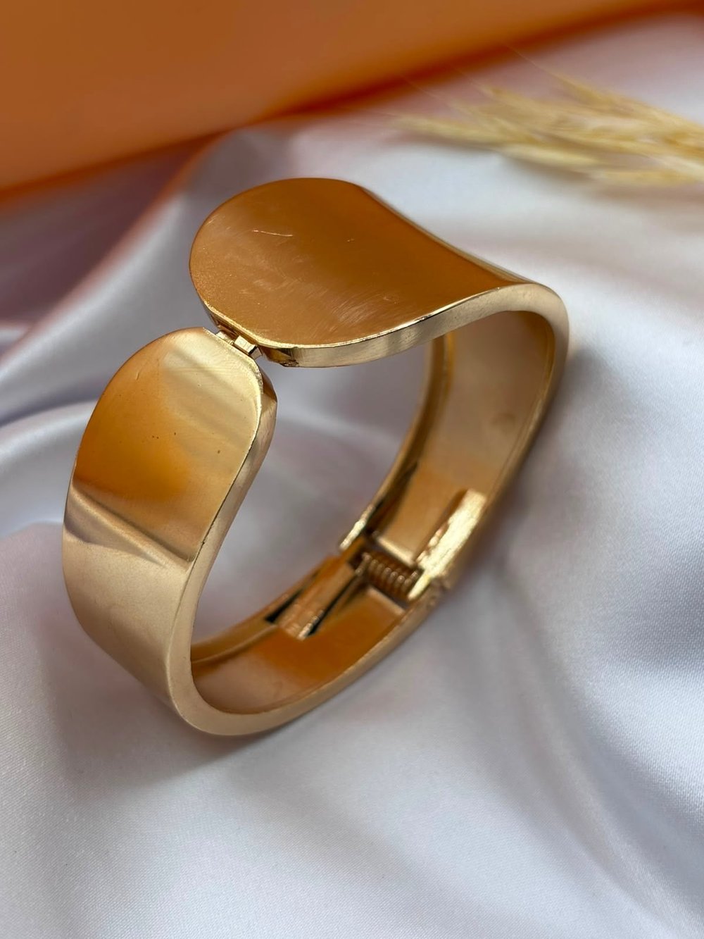 VİP KELEPÇEKelepçe26-MR-002VİP KELEPÇE26-MR-002KelepçeCelik Taki Accesories180,00 Toptan Çelik Takı - Çelik Aksesuar Toptancısı - Serpil Kul - Toptan Çelik Takı -Serkan Kul- Çelik Takı - Bijuteri - Yonca kolye - Çelik kelepçe - Çelik kolye - Çelik küpe - princ küpe- çelik takı acceCelik Taki AccesoriesVİP KELEPÇE