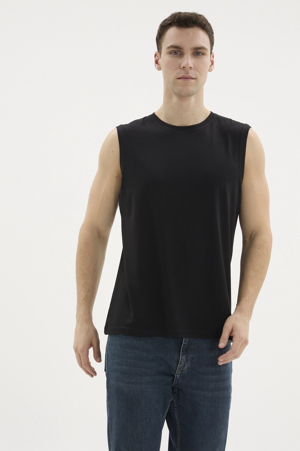 Kocabey T522 Erkek Sıfır Kol T-shirt