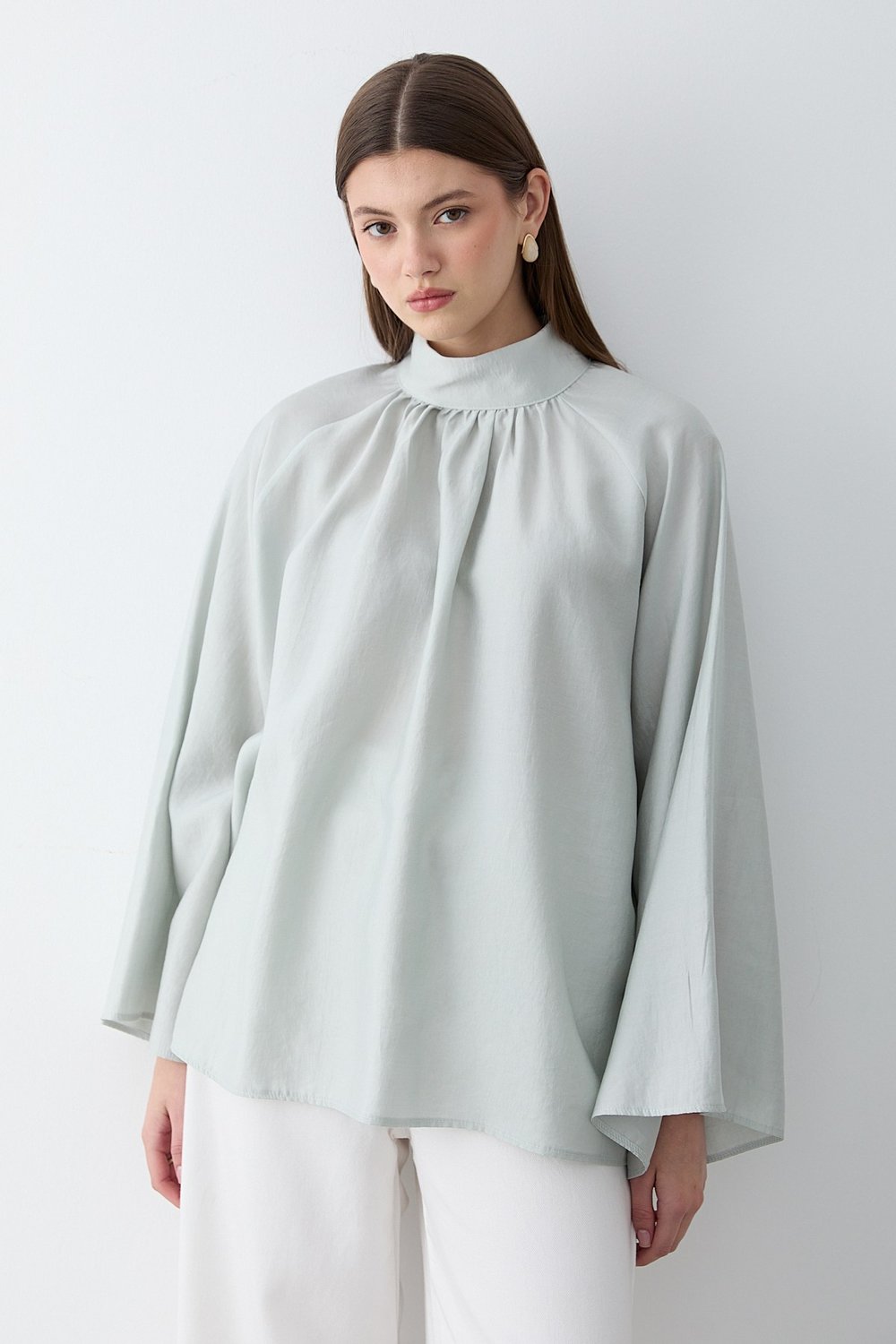 Kadın Hakim Yaka Pelerin Kollu Oversize Bluz