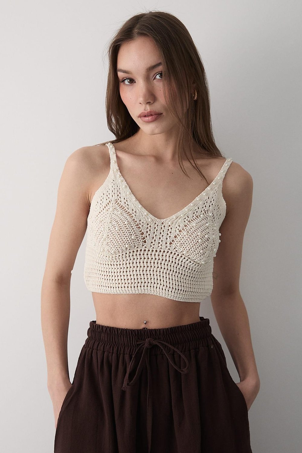 Kadın İnci Detaylı Örgü Model Crop BEJ