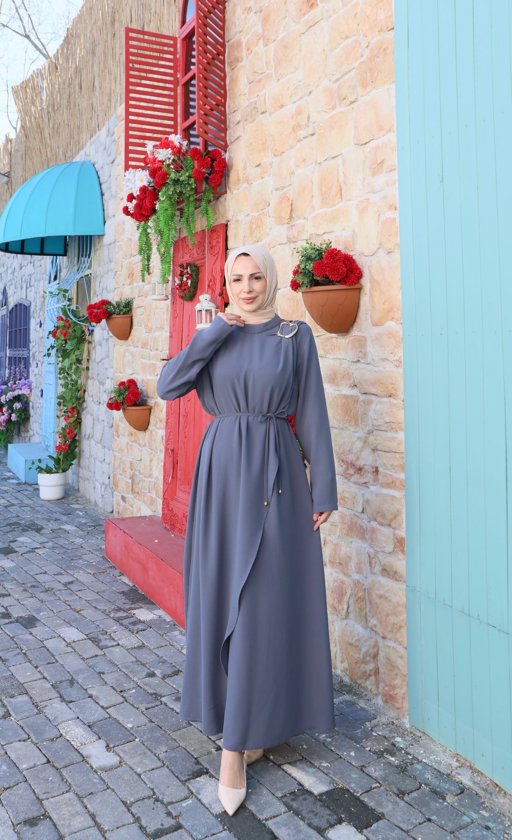 Toka Detaylı Kapaklı  Bağlamalı Tesettür Elbise Gri   HNT8592