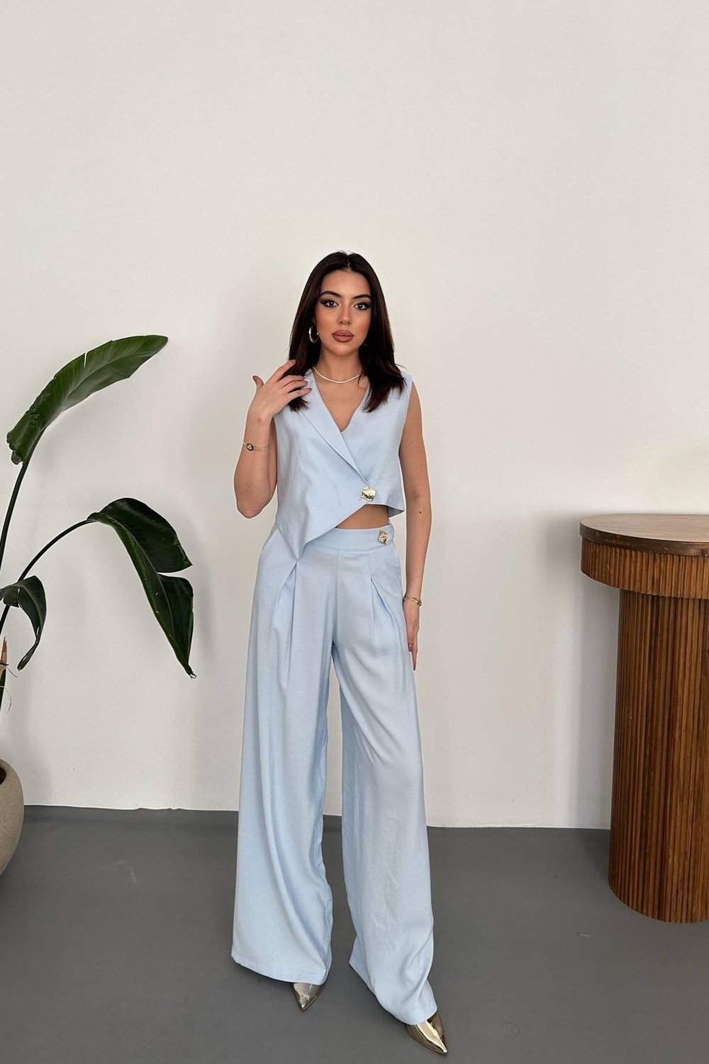 Toptan Bebe Mavi Asimetrik Yelek Ve Pantolon Takım