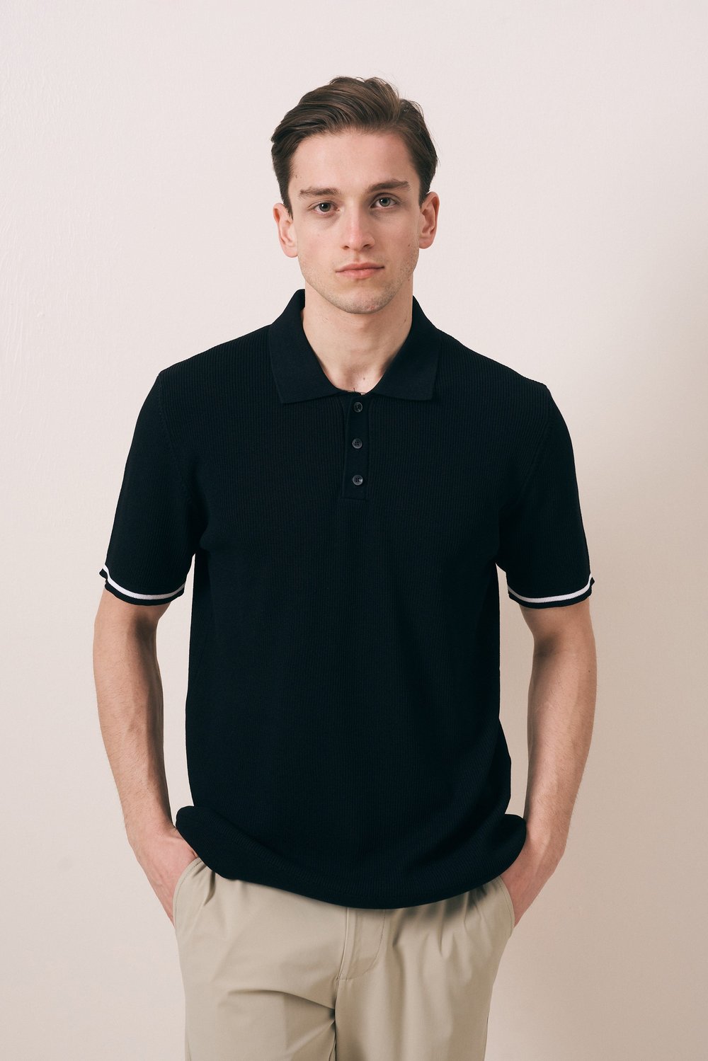 REGULAR FIT KOL DETAYLI DÜĞMELİ POLO TRİKO T-SHIRT