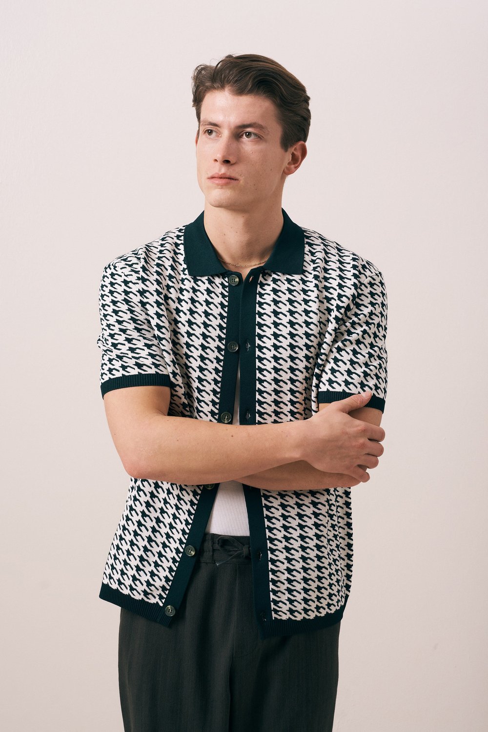 REGULAR FIT GEOMETRİK DESEN TRİKO GÖMLEK