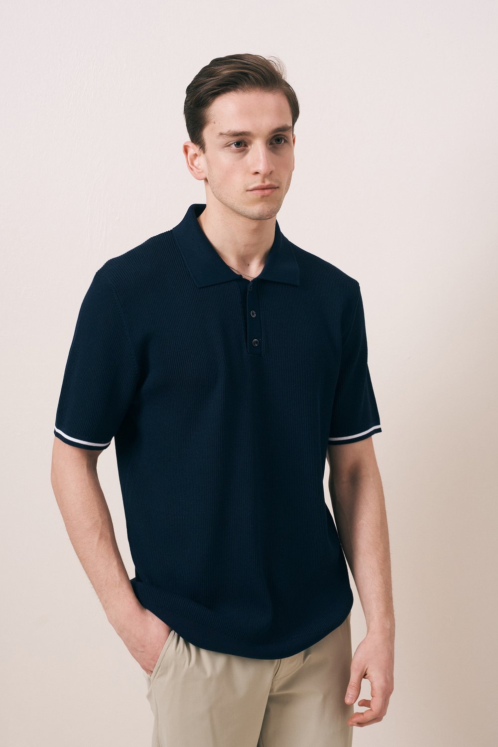 REGULAR FIT KOL DETAYLI DÜĞMELİ POLO TRİKO T-SHIRT