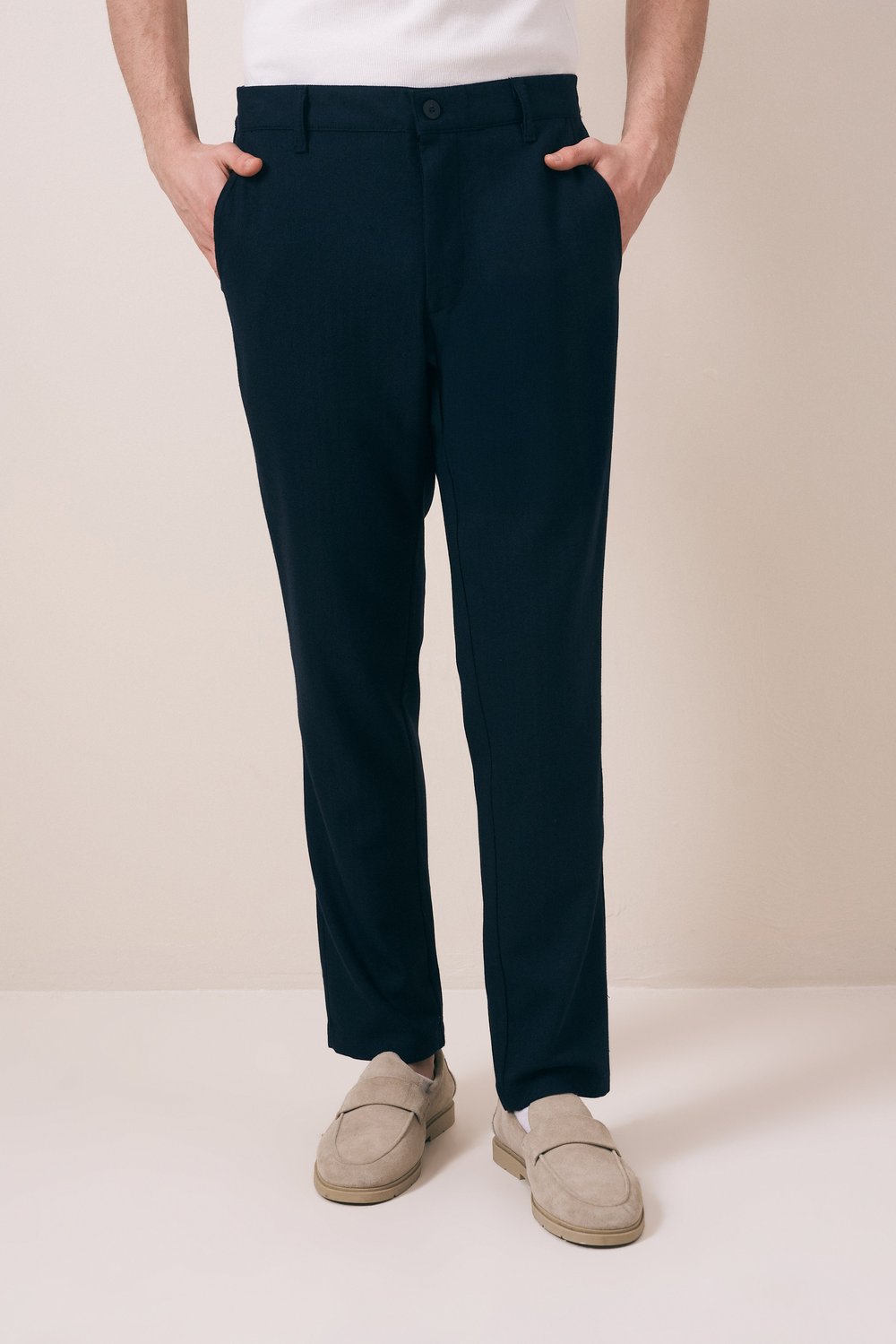 REGULAR FIT RAHAT DOKULU PANTOLON