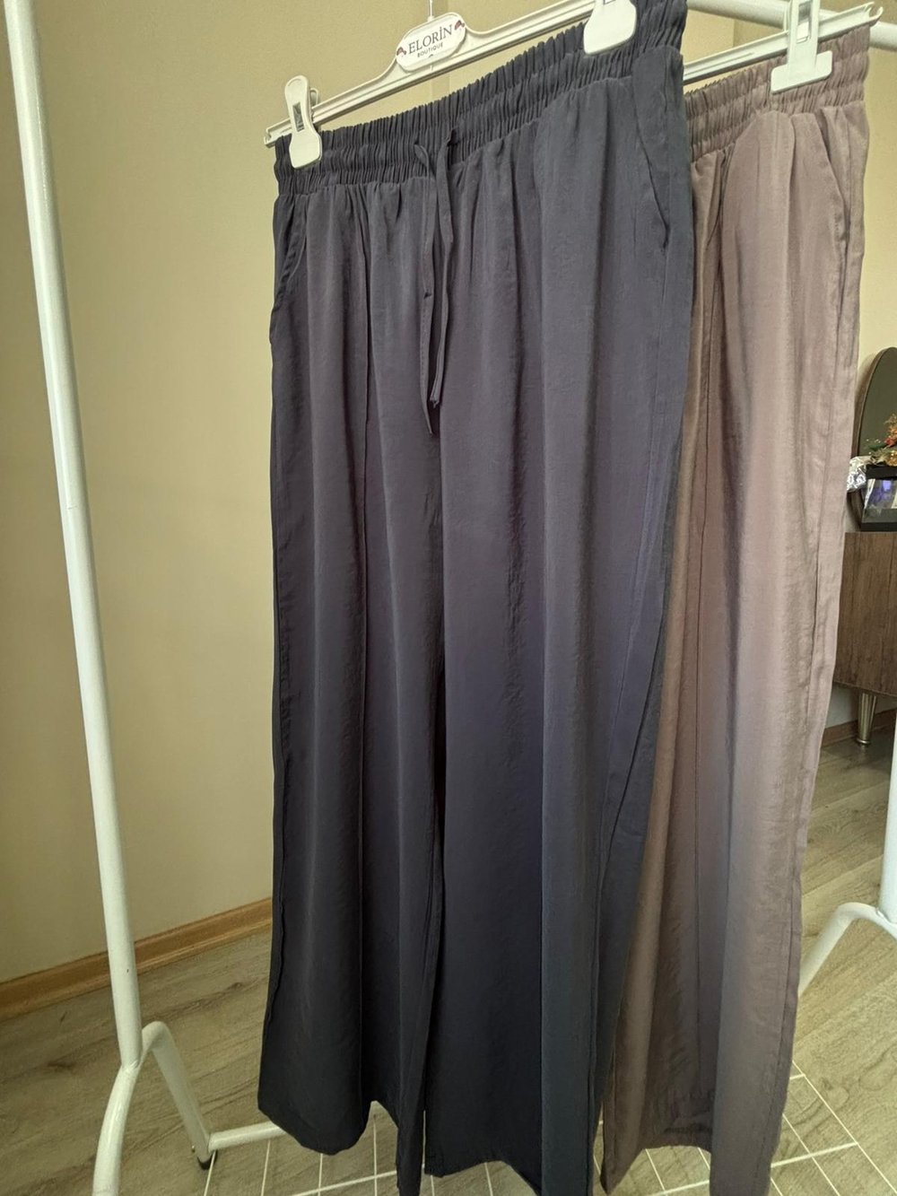 ANTRASİT CEPLİ TENSEL PANTOLON