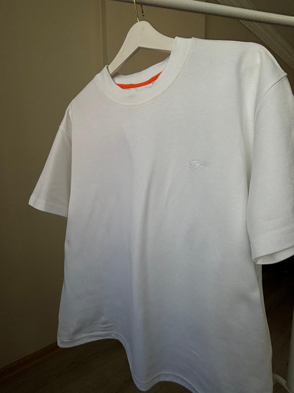BEYAZ PAMUKLU T-SHIRT