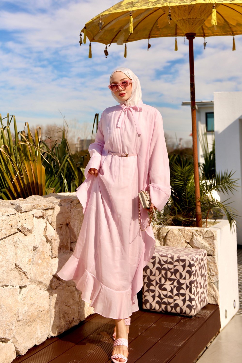 Hürrem Elbise Pembe