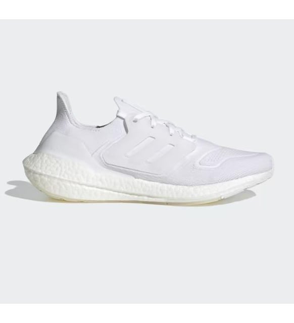 ULTRABOOST 22