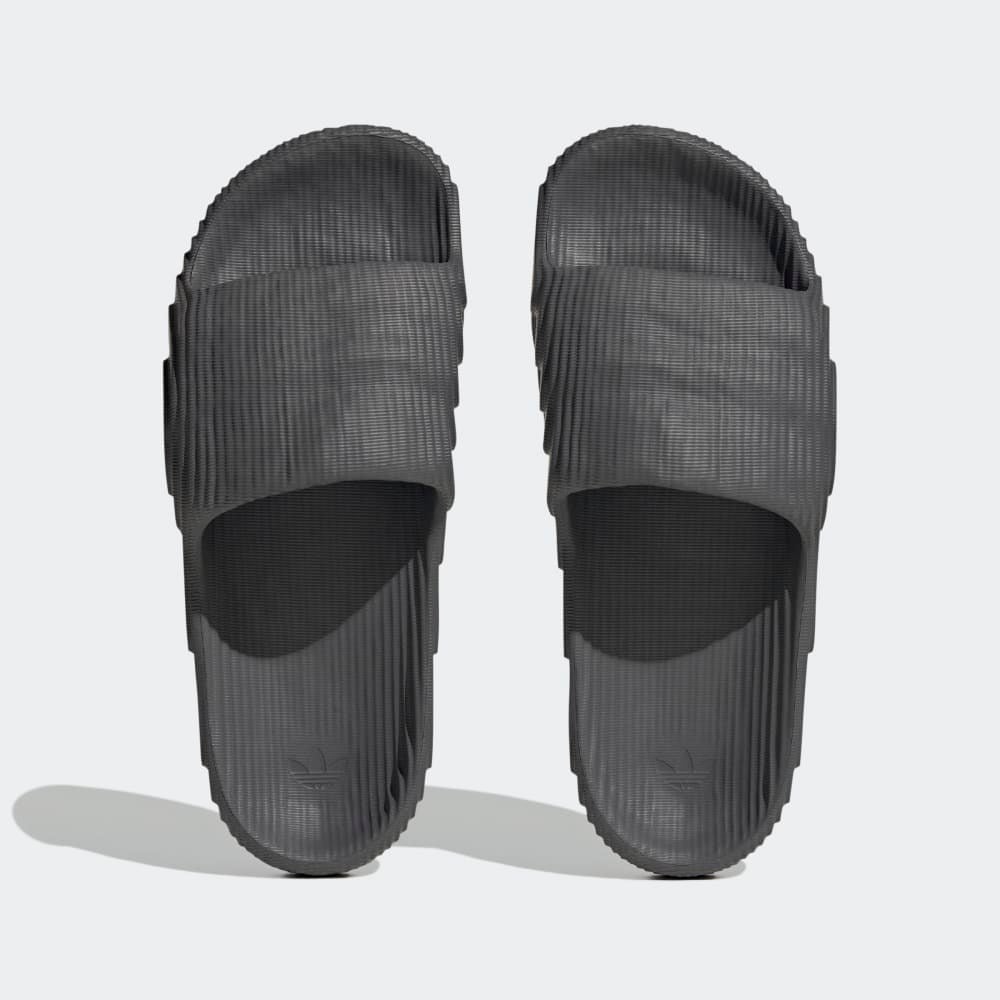 ADILETTE 22