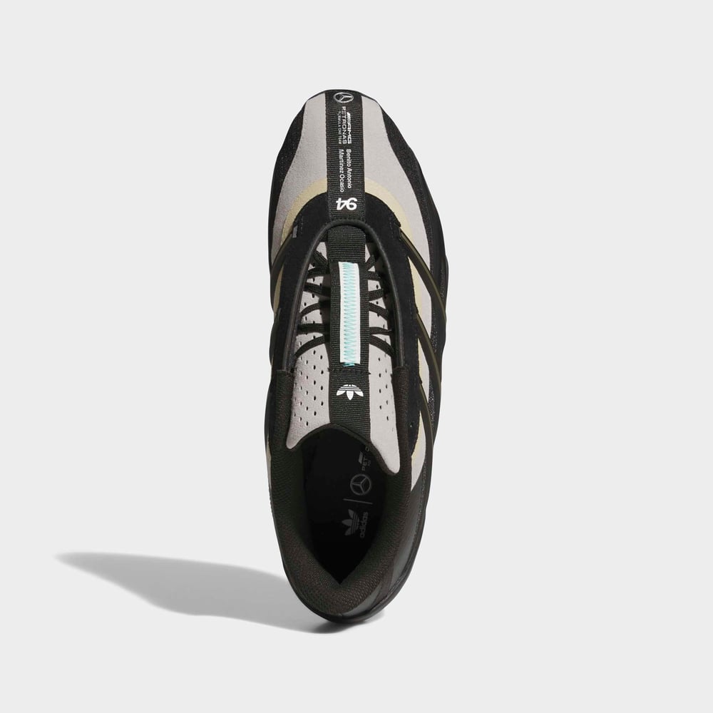 BAD BUNNY ADIRACER GT
