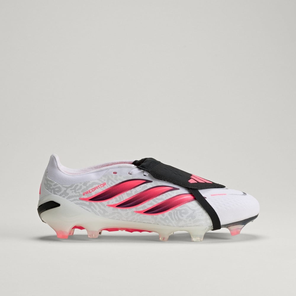 Predator Pro Fold-Over Tongue Çim Saha Kramponu