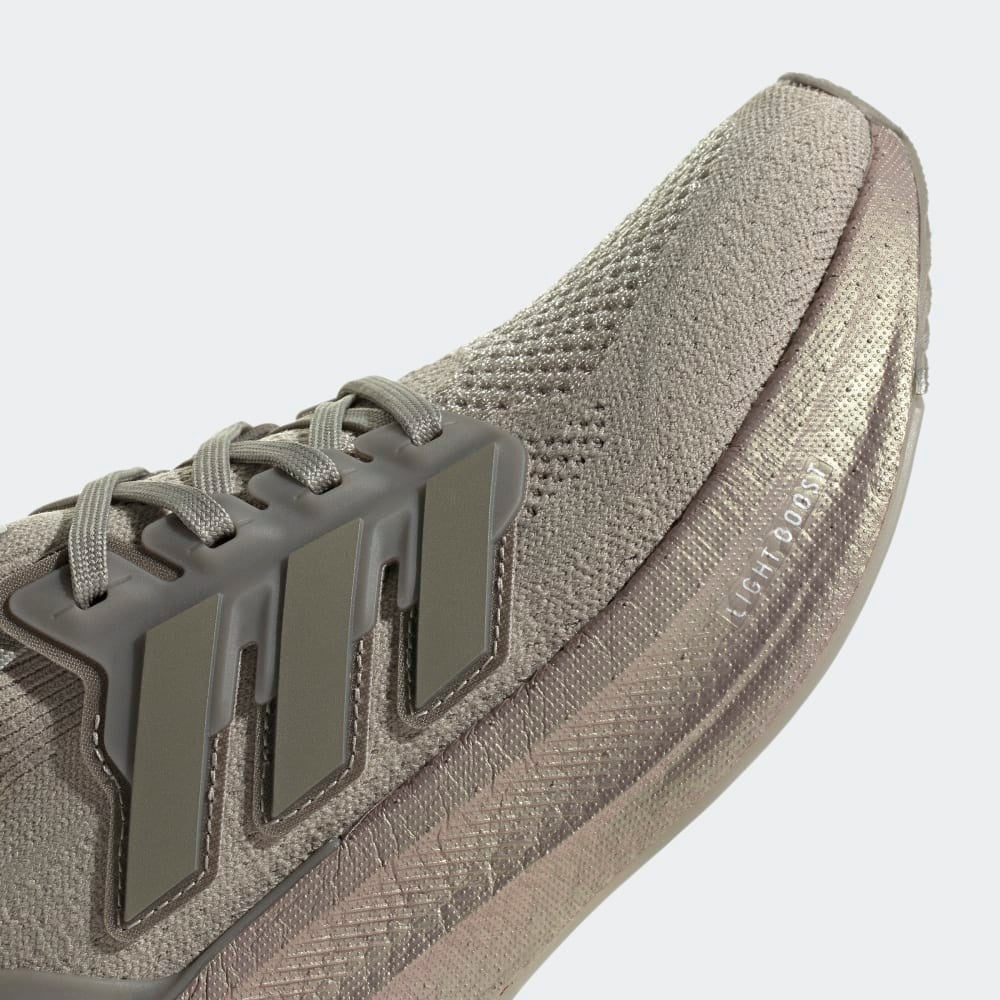ULTRABOOST 5 W