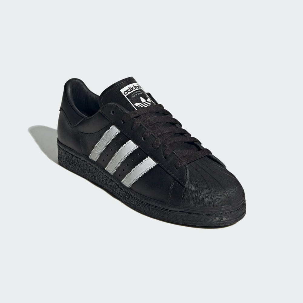 SUPERSTAR 82