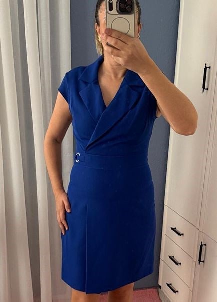 ETEĞİ PİLE DETAYLI ELBİSE