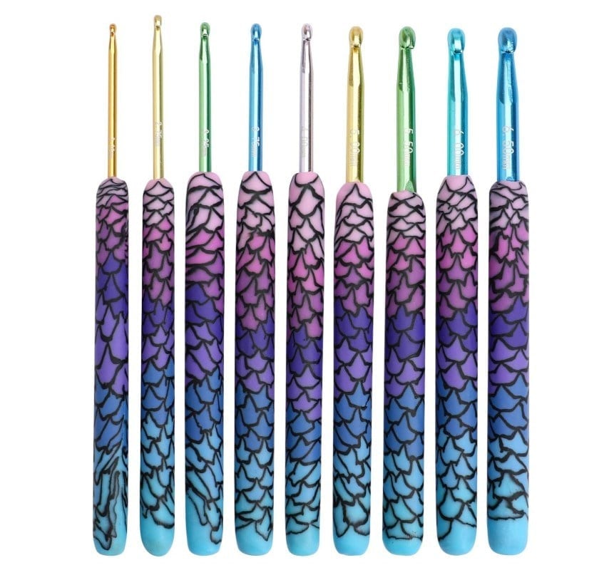 9 Parça Renkli Tığ Seti – Metal Uçlu, Mermaid Desenli Ergonomik Saplı Tığ Seti