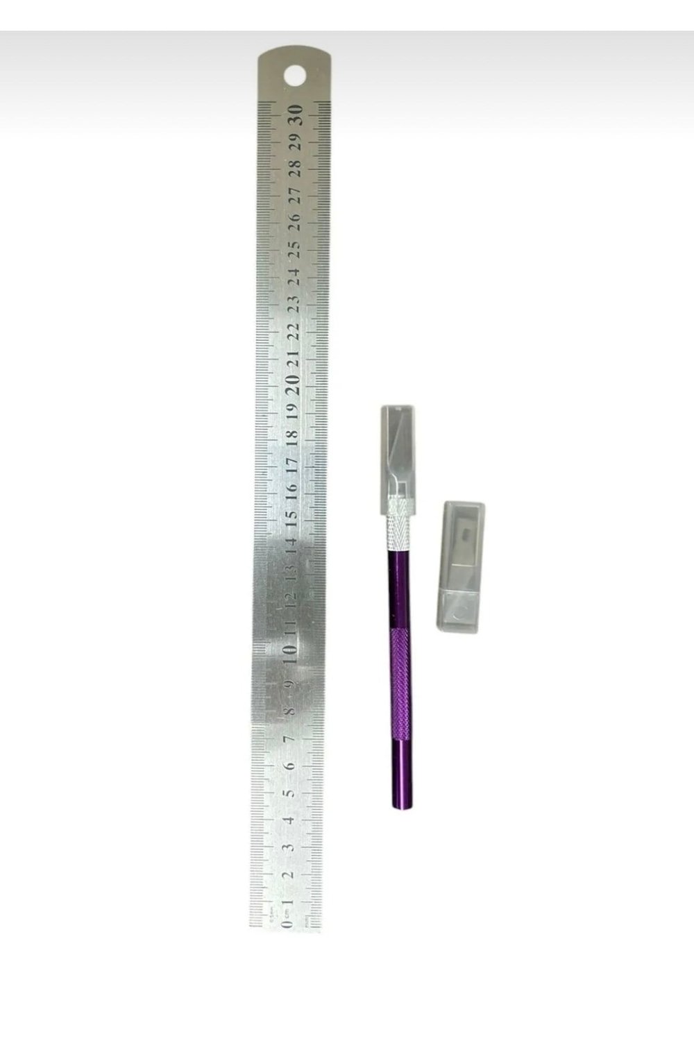 Çelik cetvel 30 cm ve 1 adet kretuar Bıçağı