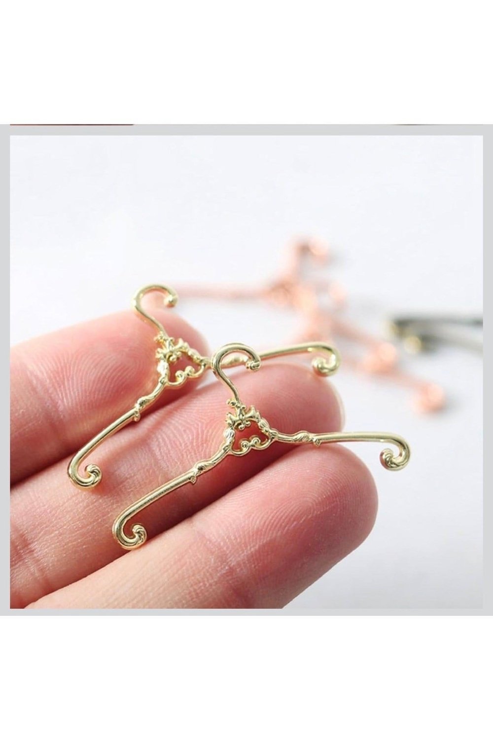 Minyatür Bebek Evi Aksesuarı - 6.5 cm Gold Metal Askı Seti 10 Adet