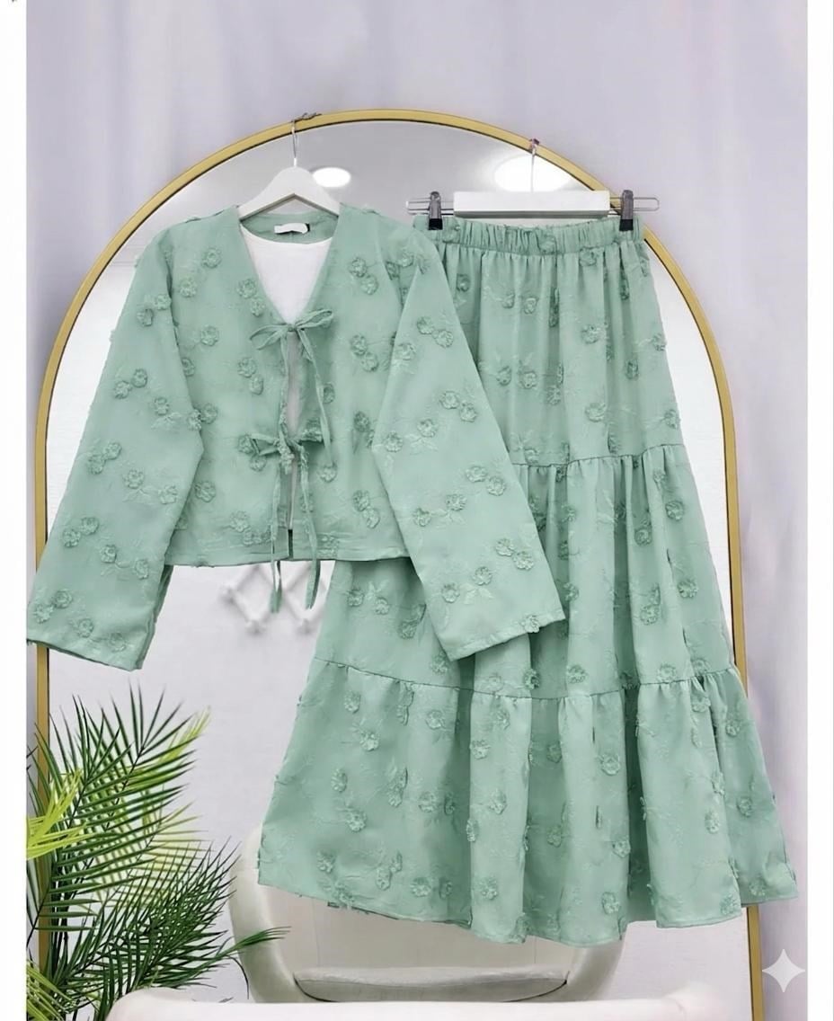 Kadın çiçek nakışlı kimono etekli takım - yeşil