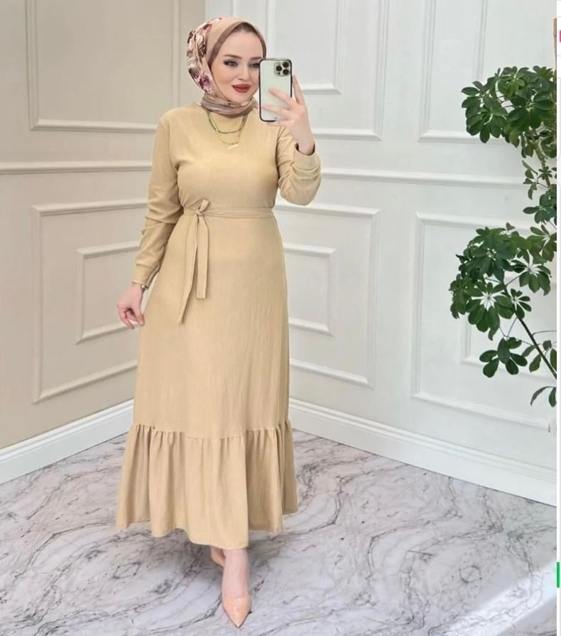 Kadın Eteği Volanlı Elbise Bej