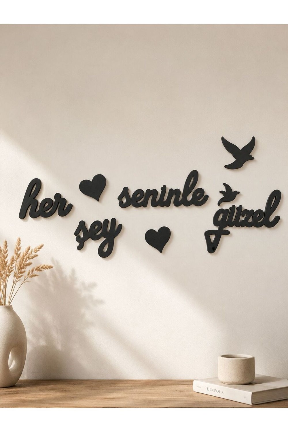 Siyah Ahşap Duvar Süsü – Modern ve Dekoratif Duvar Aksesuarı Herşey Seninle Güzel