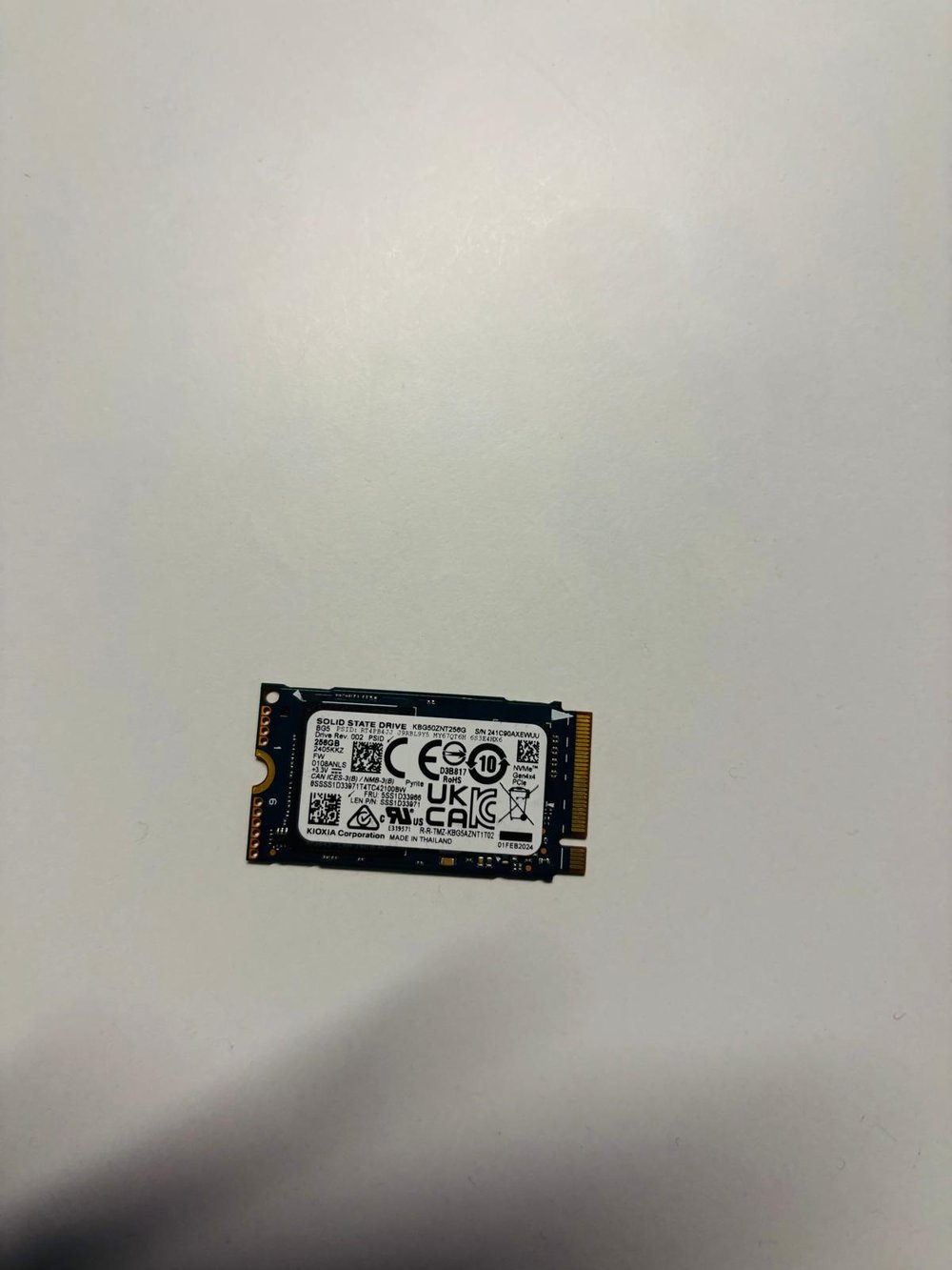 KIOXIA 256GB BG5 KGB50ZNT256G  3400-1900MB/s M2 2242 NVME GEN4 Disk Kutusuz