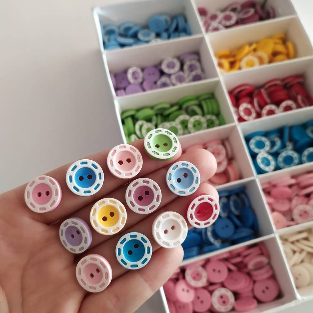 Bir Adet Polyester Kısa Çizgili Örgü Düğmesi *Renk Seçenekli