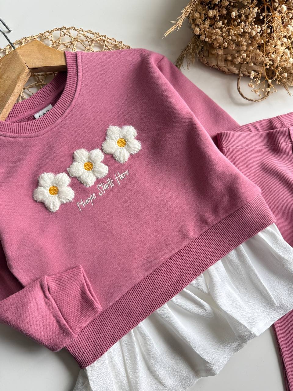Çiçek İşlemeli Gül Kurusu Kız Çocuk Takımı – Sweatshirt & Geniş Paça Tayt, 2–8 Yaş