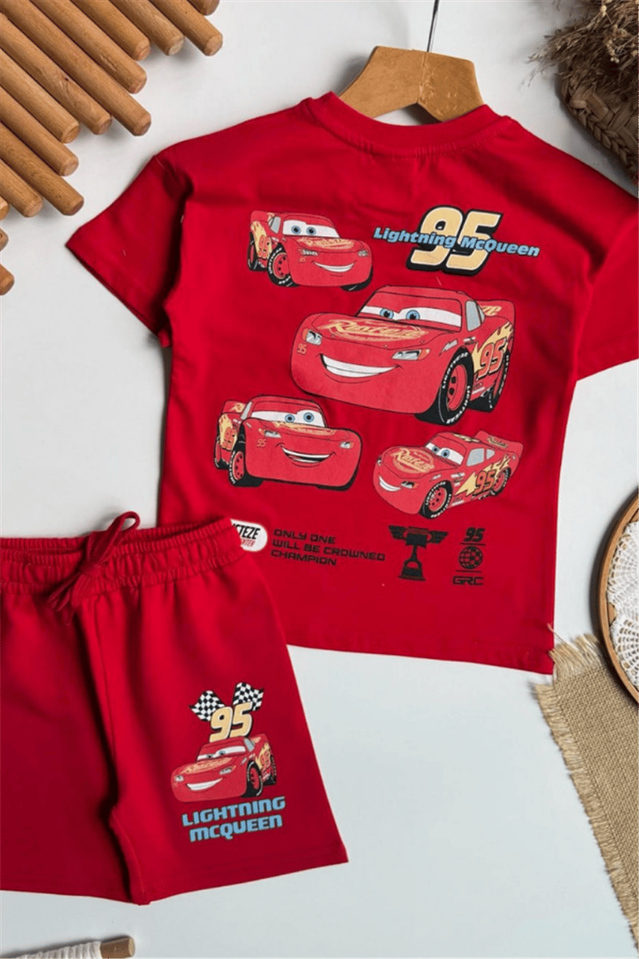 Erkek Çocuk McQueen Baskılı Tişört ve Şort Takım Kırmızı