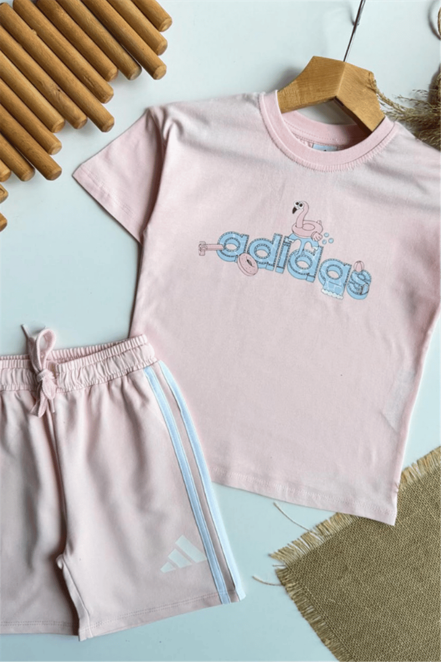 Kız Çocuk Yazlık Logo Baskılı Tişört ve Şort Takım Pembe