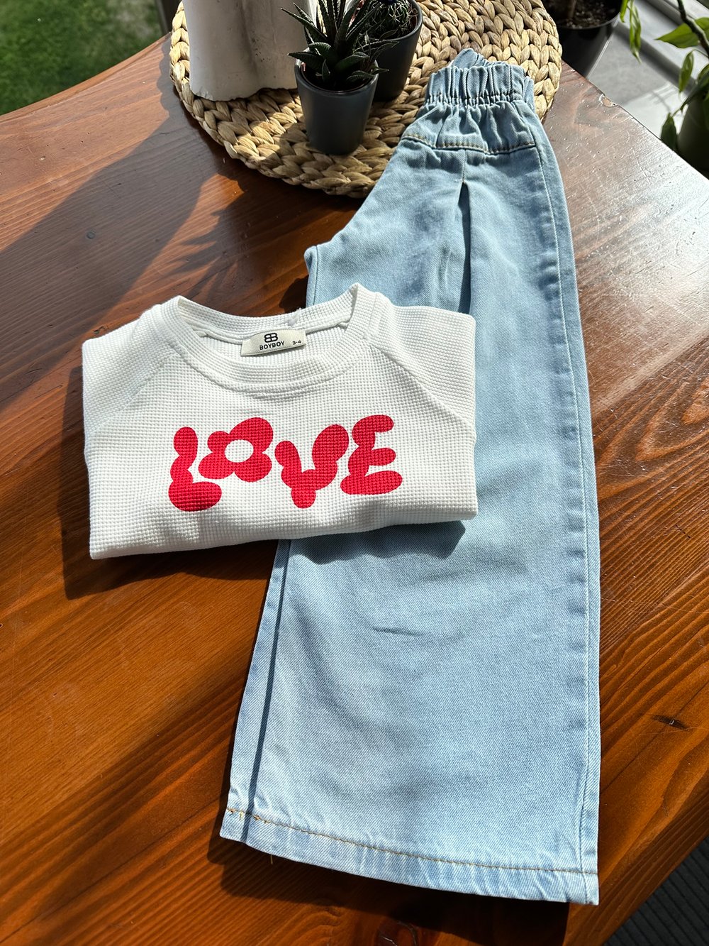 Kız Çocuk Gofre Kumaş Tişört ve Denim Pantolon Takım