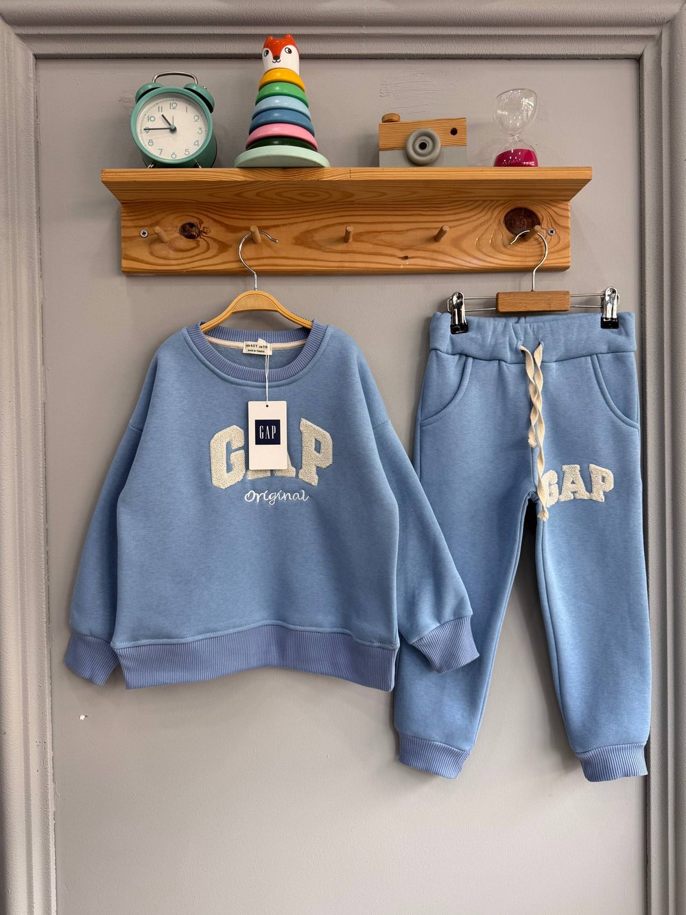 Süzene Nakışlı Mavi Çocuk Takımı – Şardonlu Sweatshirt & Jogger Alt, 4–14 Yaş