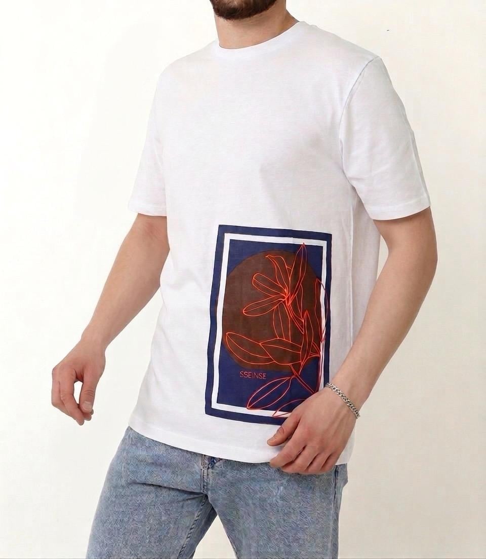 Önü Baskı ve Nakış Detaylı T-shirt Beyaz