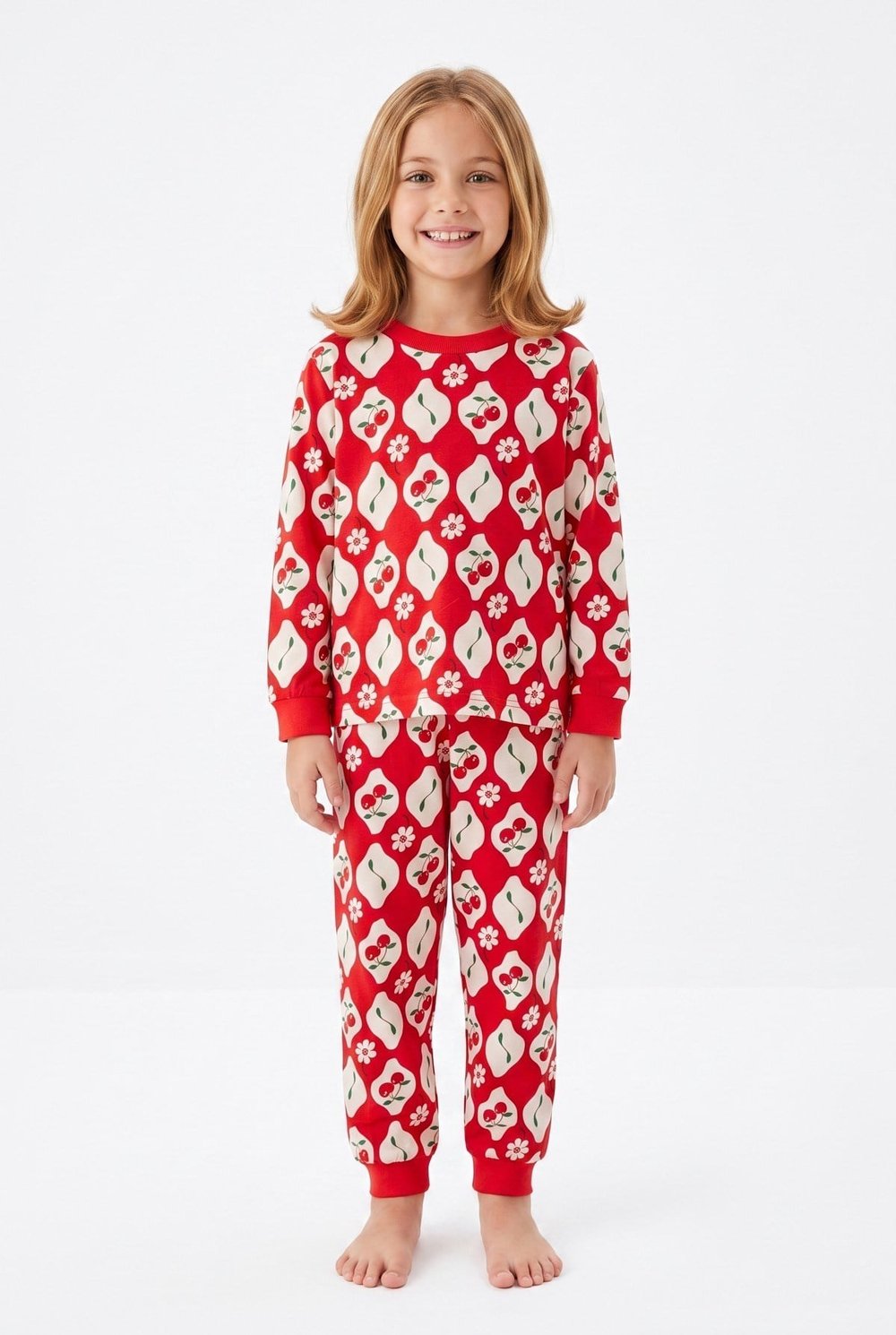 %100 pamuk uzun kollu mevsimlik kiraz ve çiçek desenli kız çocuk pijama takımı