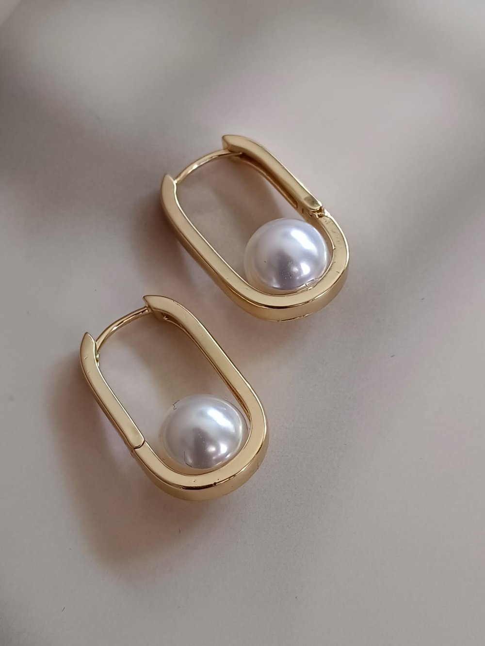 İnci Detaylı Gold Küpe