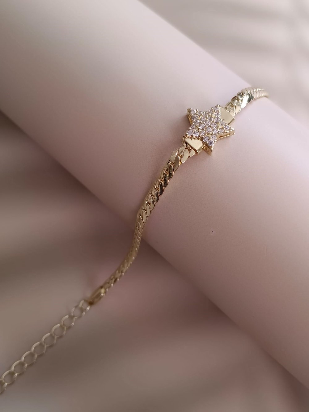Yıldız Detaylı Vip 14K Bileklik Gold