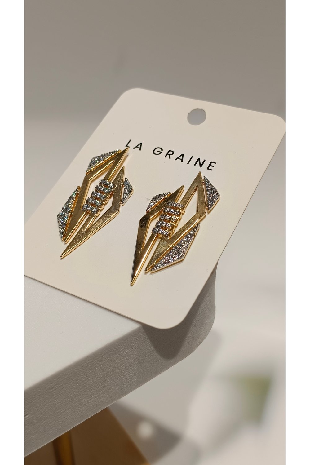 Zirkon Taşlı Gold Küpe