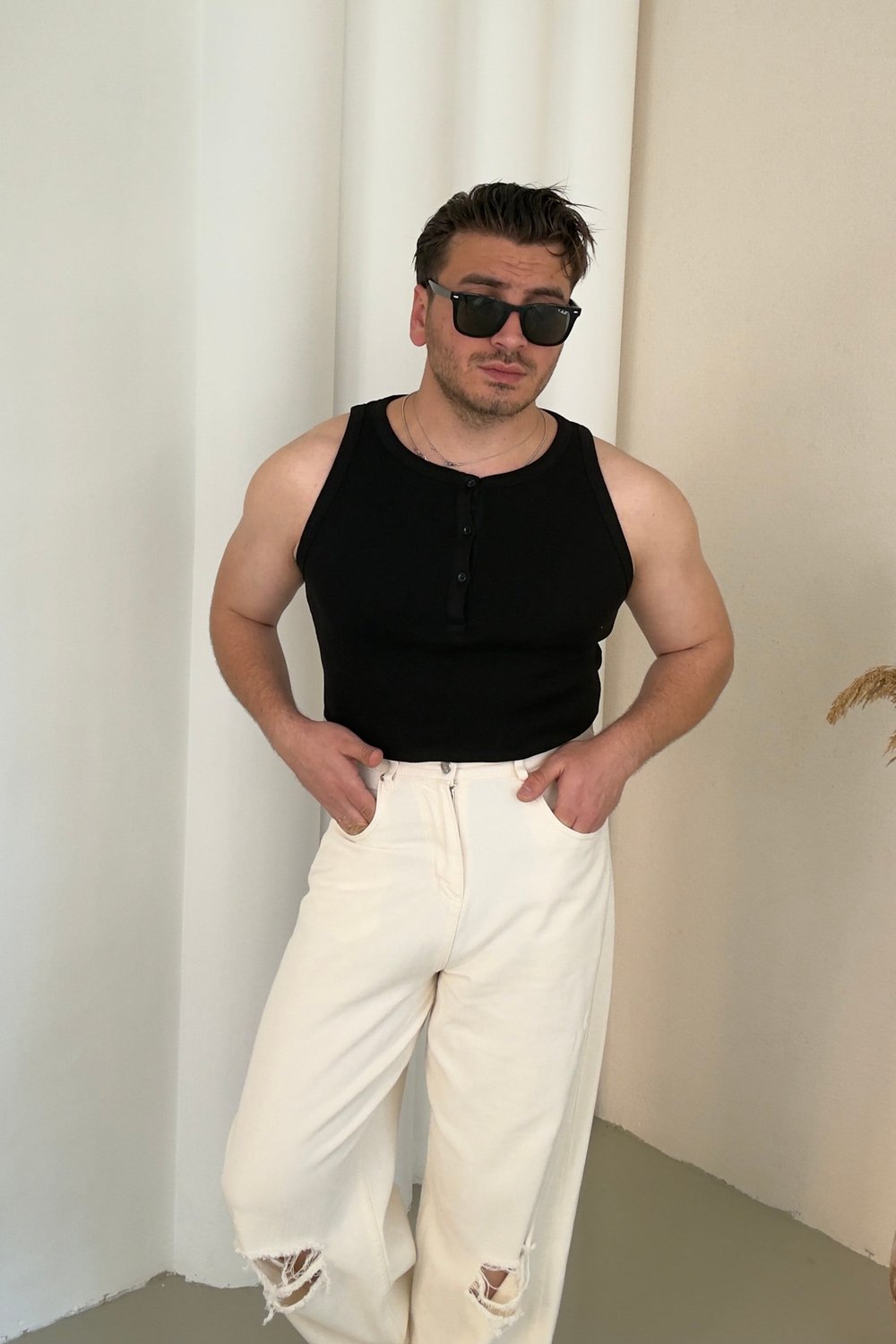 Fitilli Yaka Düğmeli Atlet Siyah