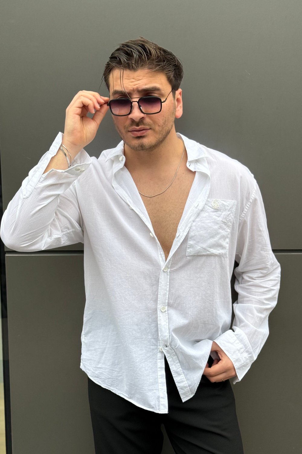Nakış Detay Cepli İnce Oversize Gömlek Beyaz