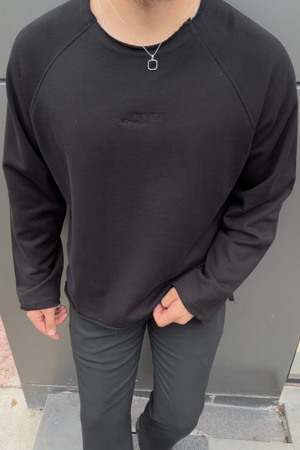Pis Yaka Oversize Baskılı Kazak Siyah