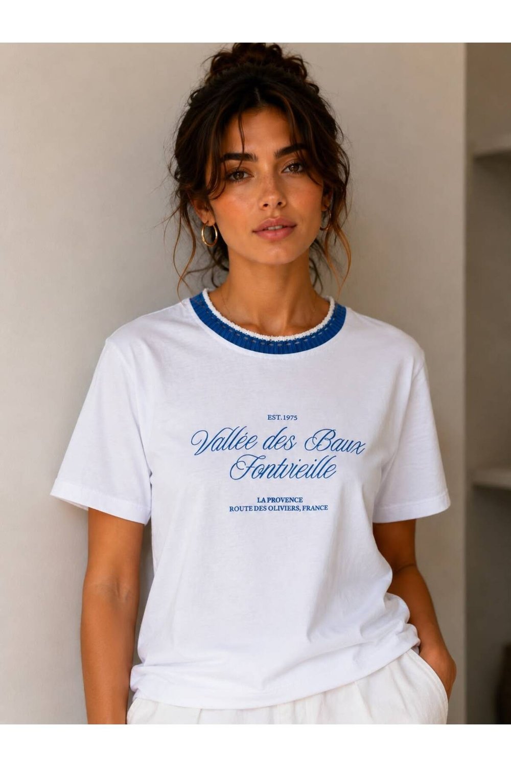 İşlemeli %100 Pamuk Baskılı Kadın Tshirt