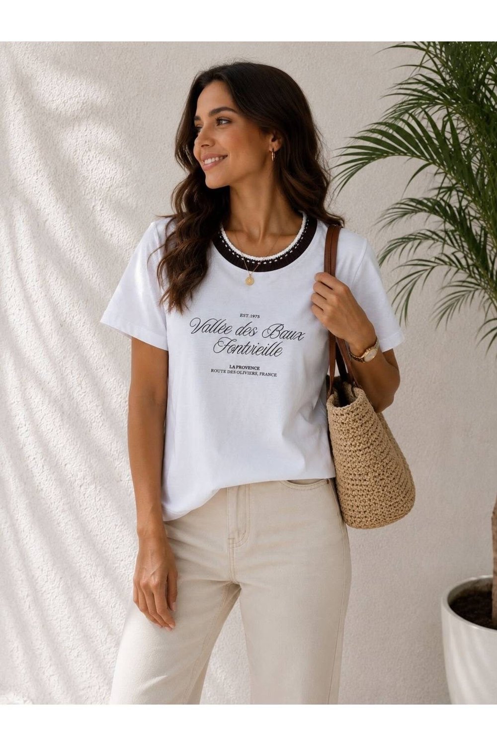 İşlemeli %100 Pamuk Baskılı Kadın Tshirt