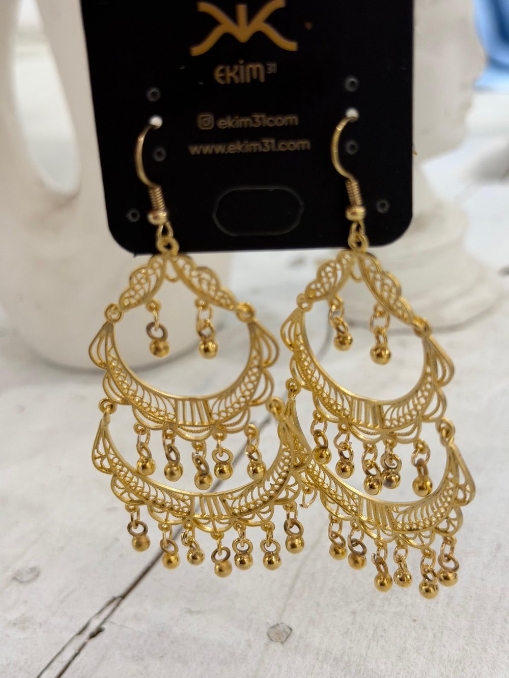 Antik Gold Kaplama Sallantılı Küpe 